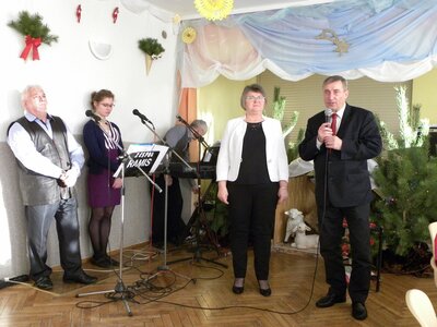 1 Życzenia uczestnikom złożył burmistrz Jan Labus. 